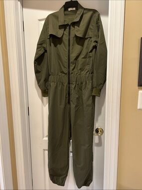 Women’s Olive Green One-Piece Jumpsuit